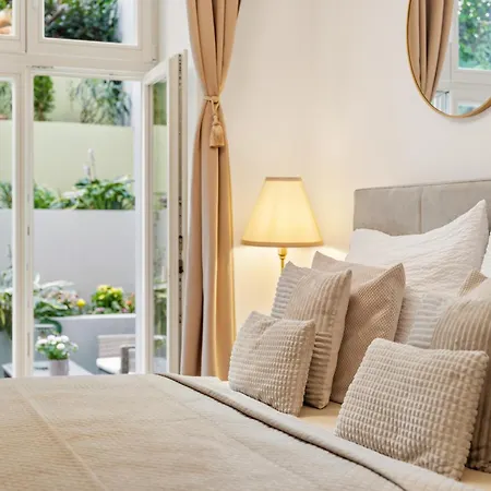 The Wenceslas Square Terrace Apartment *